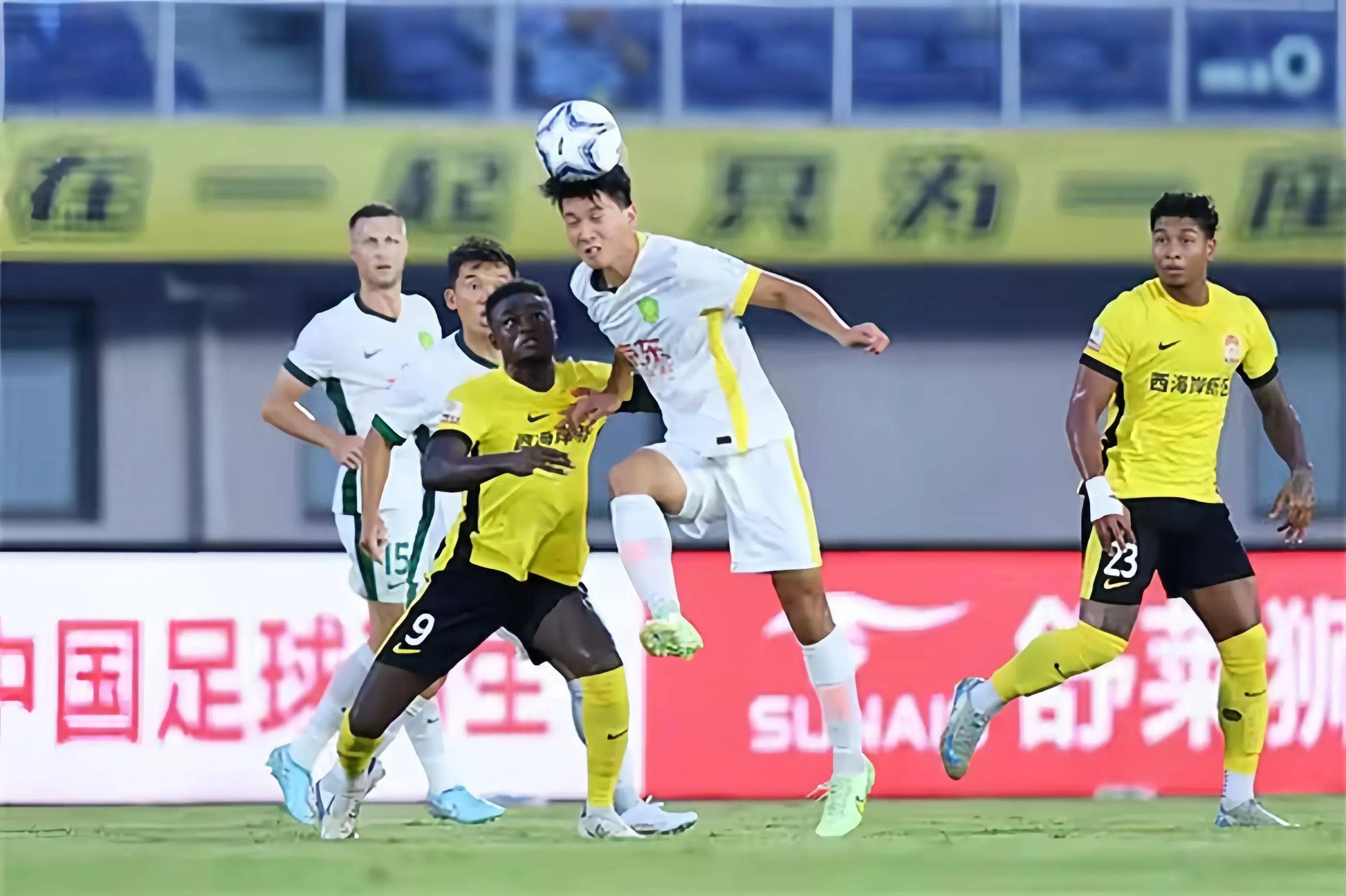 扮演了至关 扮演了至关